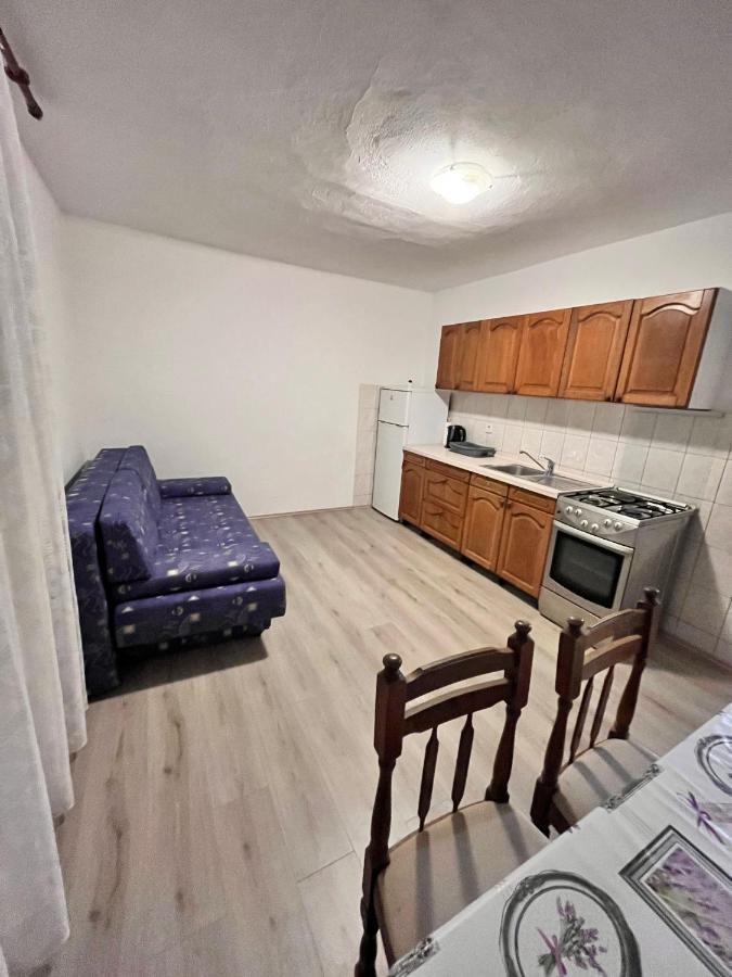 Apartments By The Sea Metajna, Pag - 6465 ภายนอก รูปภาพ