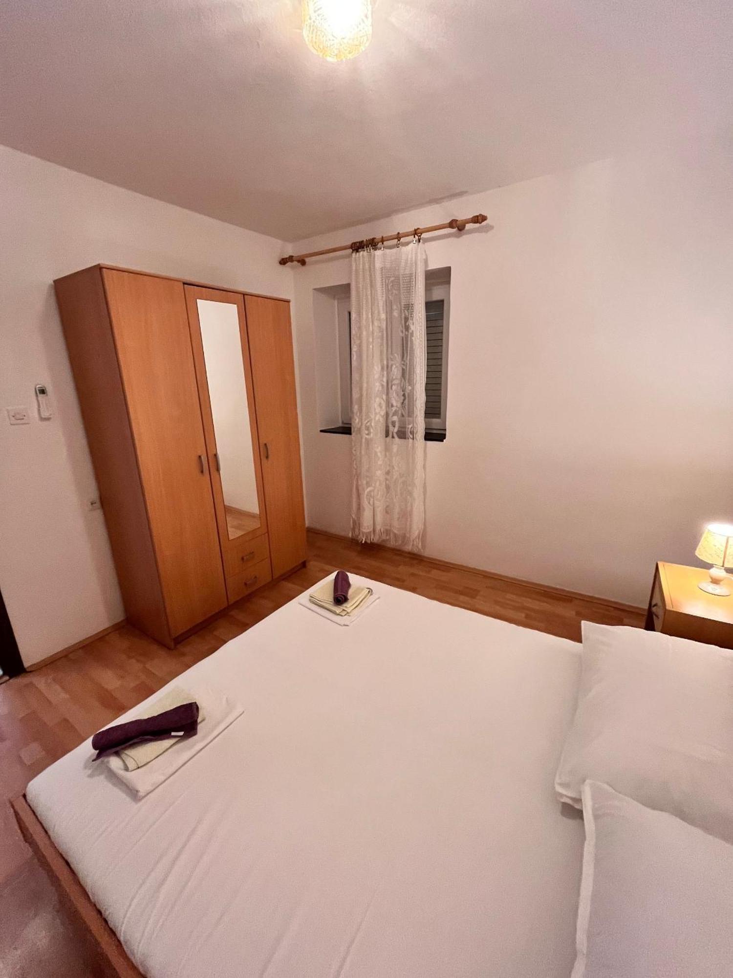 Apartments By The Sea Metajna, Pag - 6465 ห้อง รูปภาพ